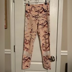 Ladies leggings size medium